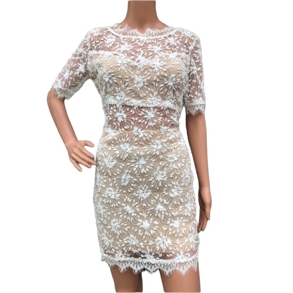 Luxxel, lace floral V-Back Dress